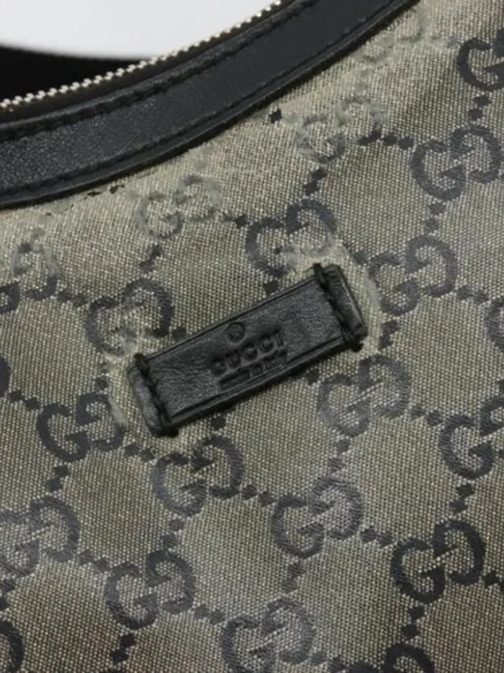GUCCI GG Crystal Shoulder Bag Coated Canvas Black Gold 181092 Auth 182213 - Picture 10 of 16